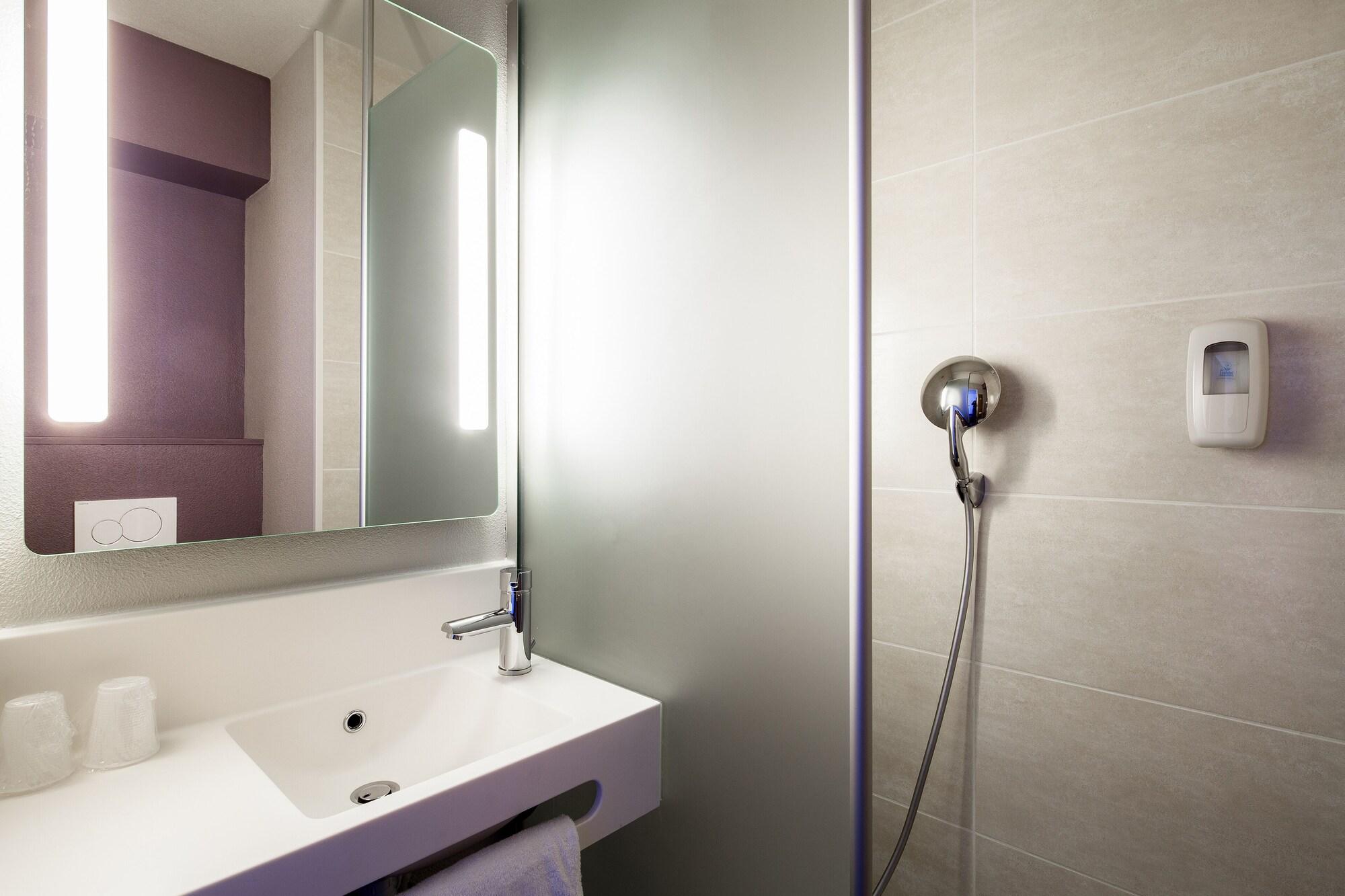 B&B Hotel Nantes Atlantis Le Zenith 생헤블랑 외부 사진